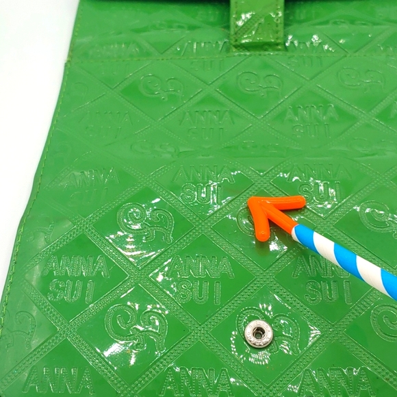 Anna Sui Vintage Leather trifold wallet - Picture 13 of 13